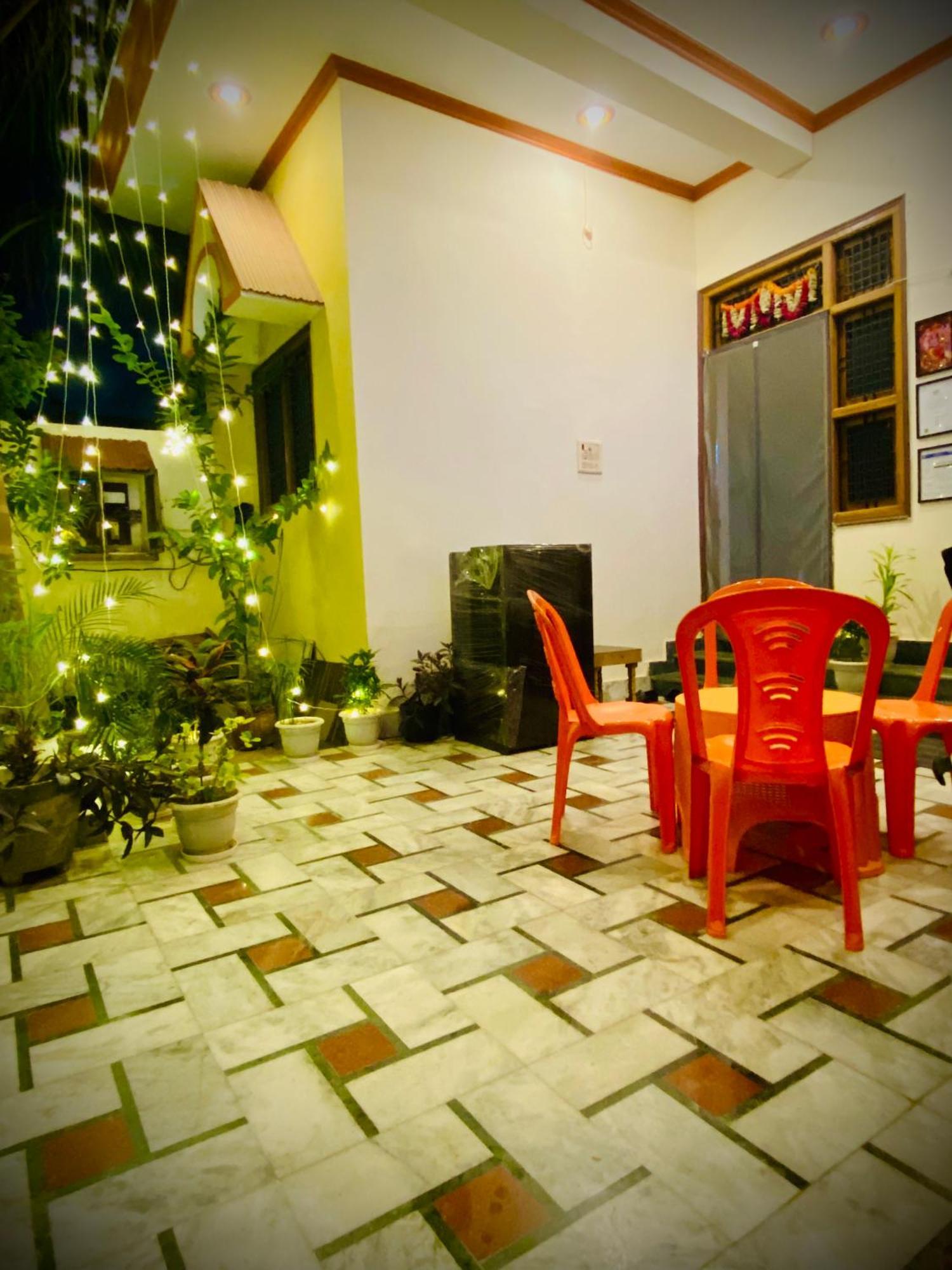 Rudra_Homestay Váránaszi Kültér fotó